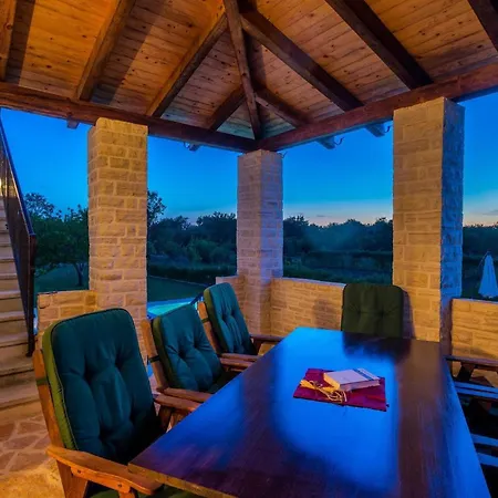 Будинок відпочинку Paradiso *