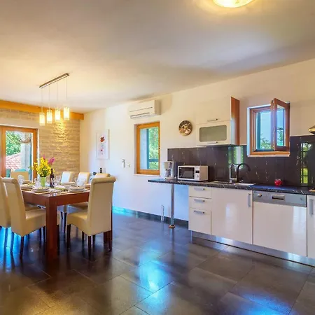 Hébergement de vacances Paradiso *